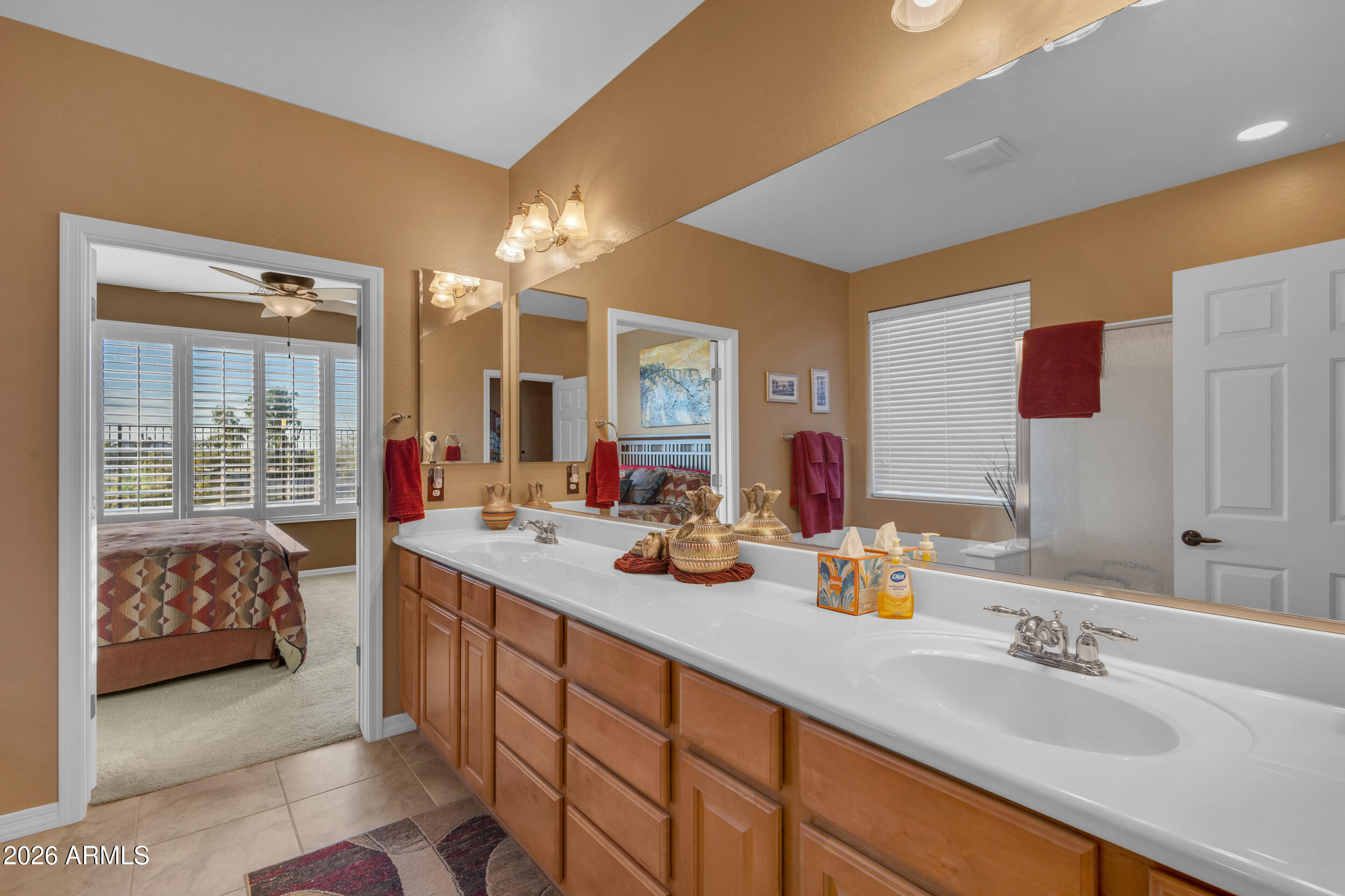 32258 N ECHO CANYON Road