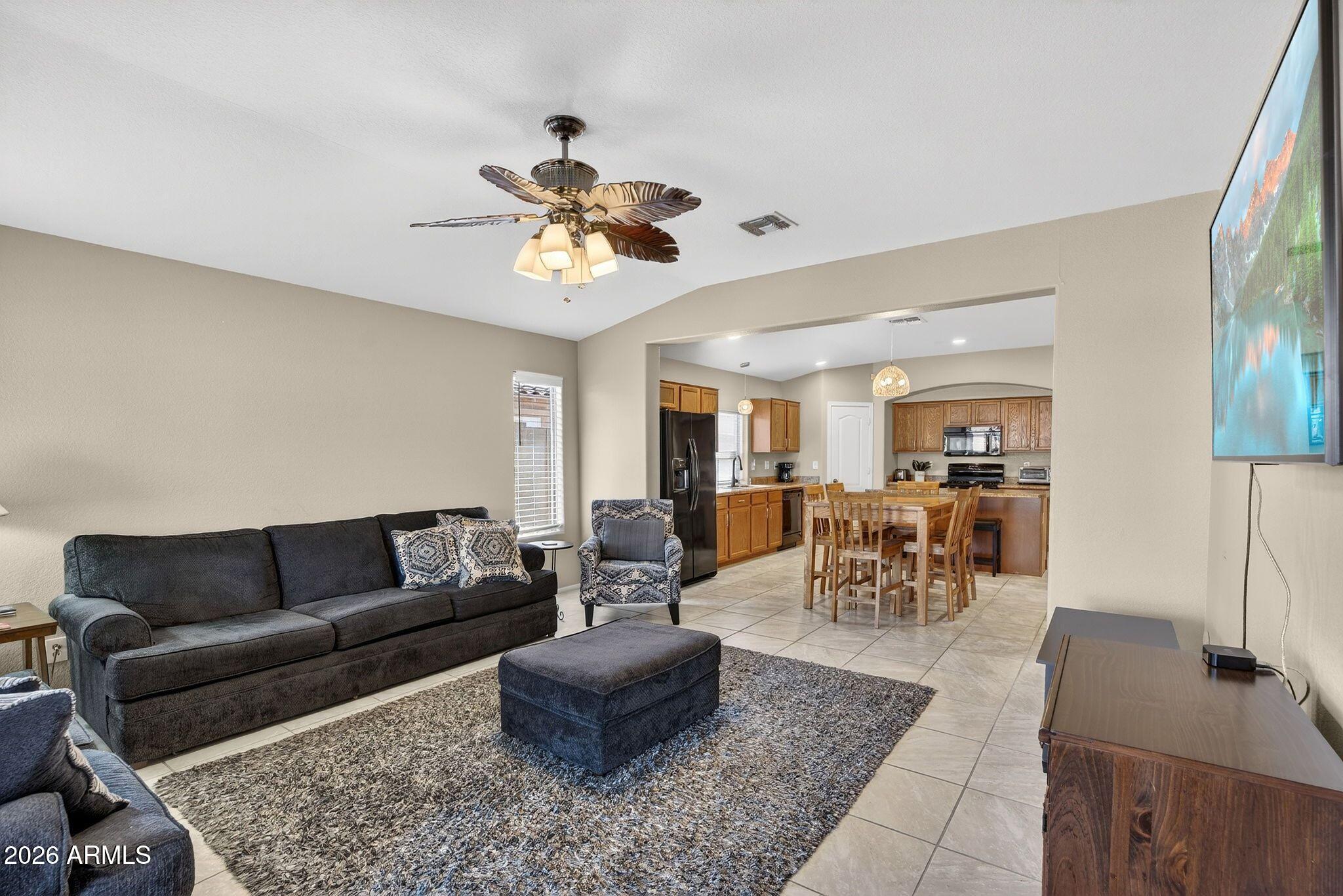 29207 N MOUNTAIN VIEW Road