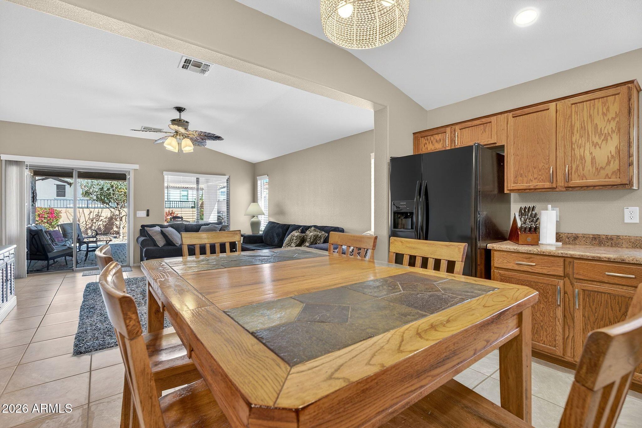 29207 N MOUNTAIN VIEW Road