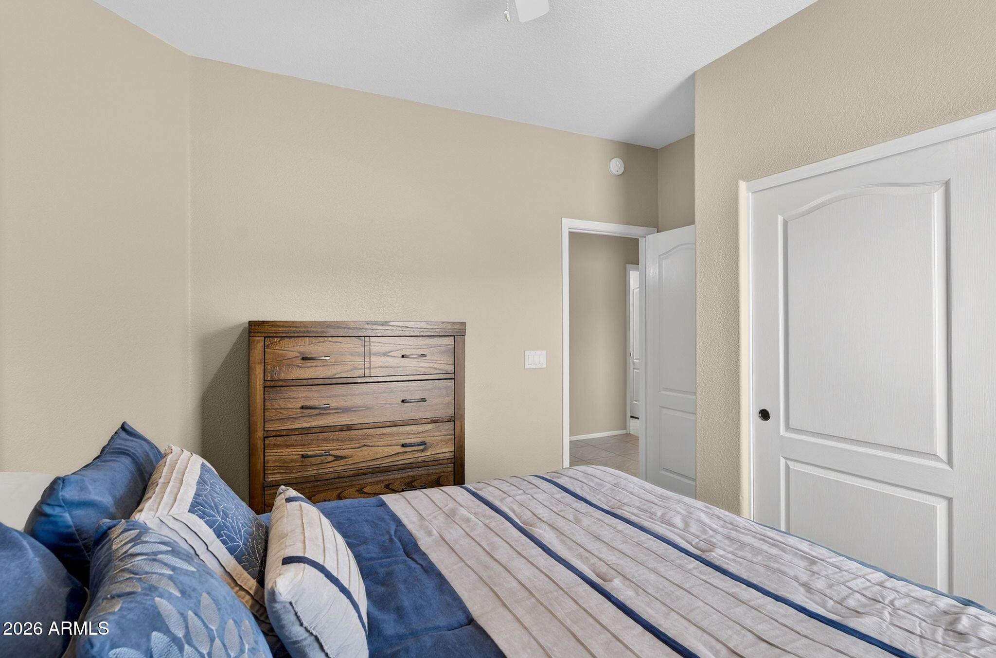 29207 N MOUNTAIN VIEW Road