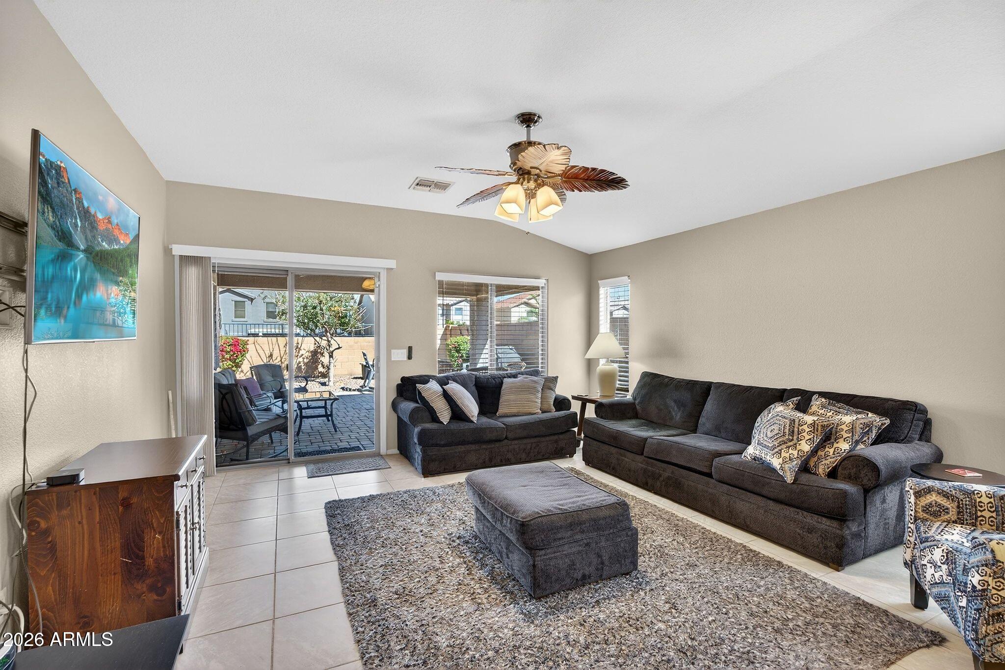 29207 N MOUNTAIN VIEW Road