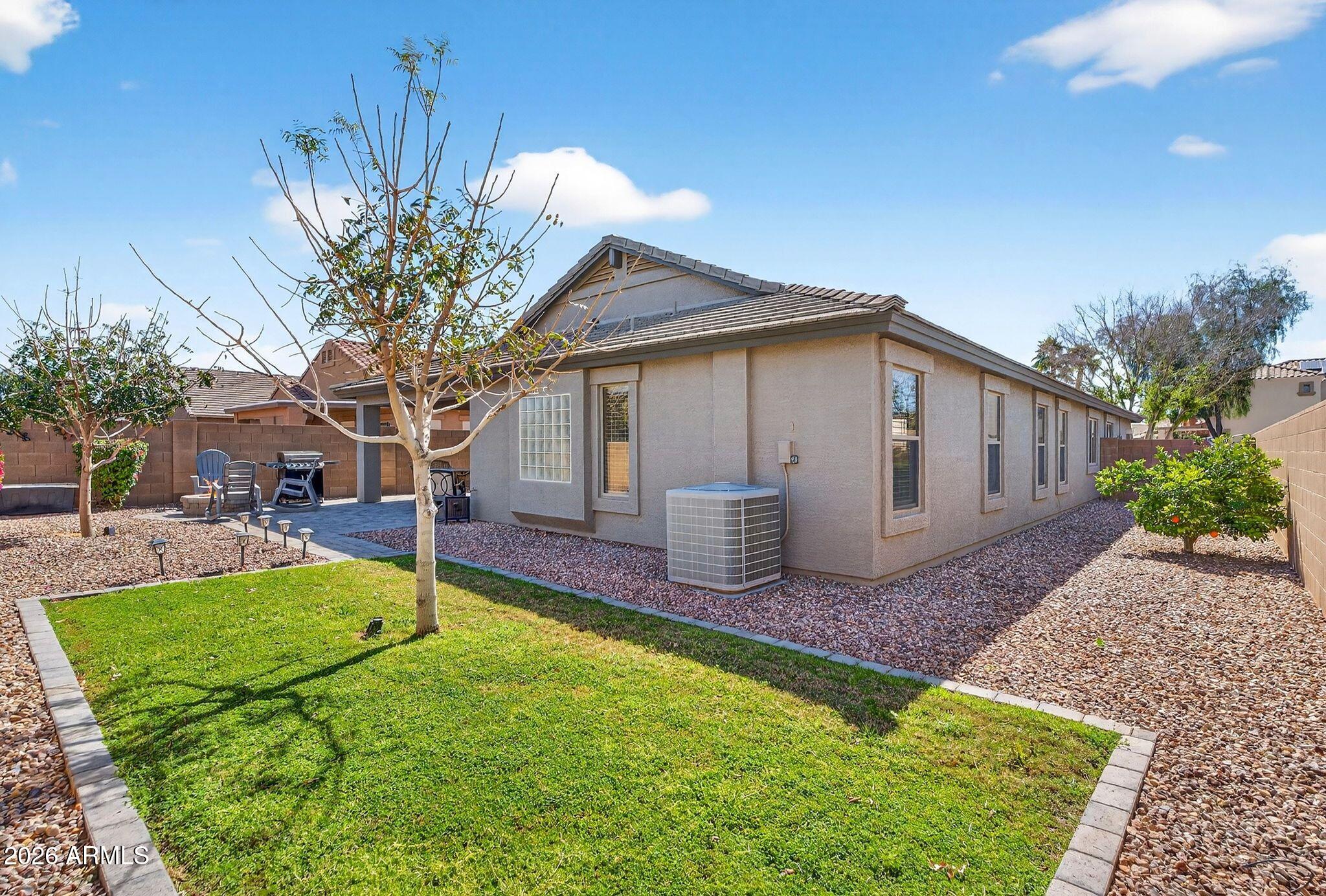 29207 N MOUNTAIN VIEW Road