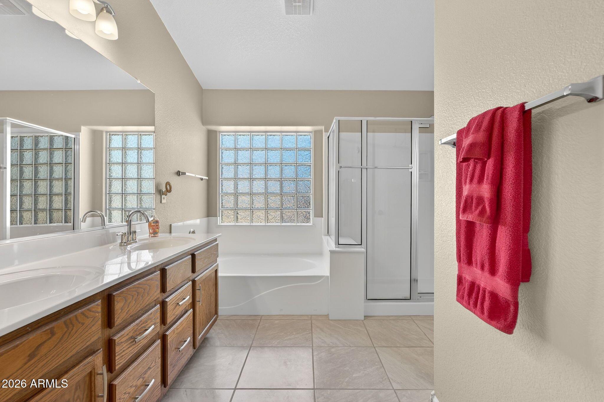 29207 N MOUNTAIN VIEW Road