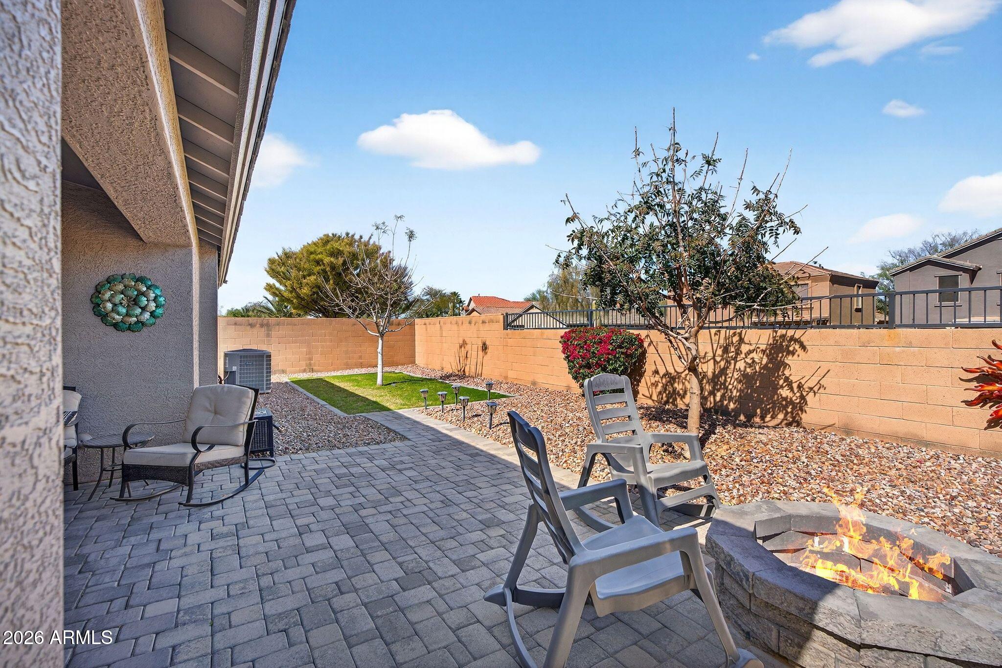 29207 N MOUNTAIN VIEW Road