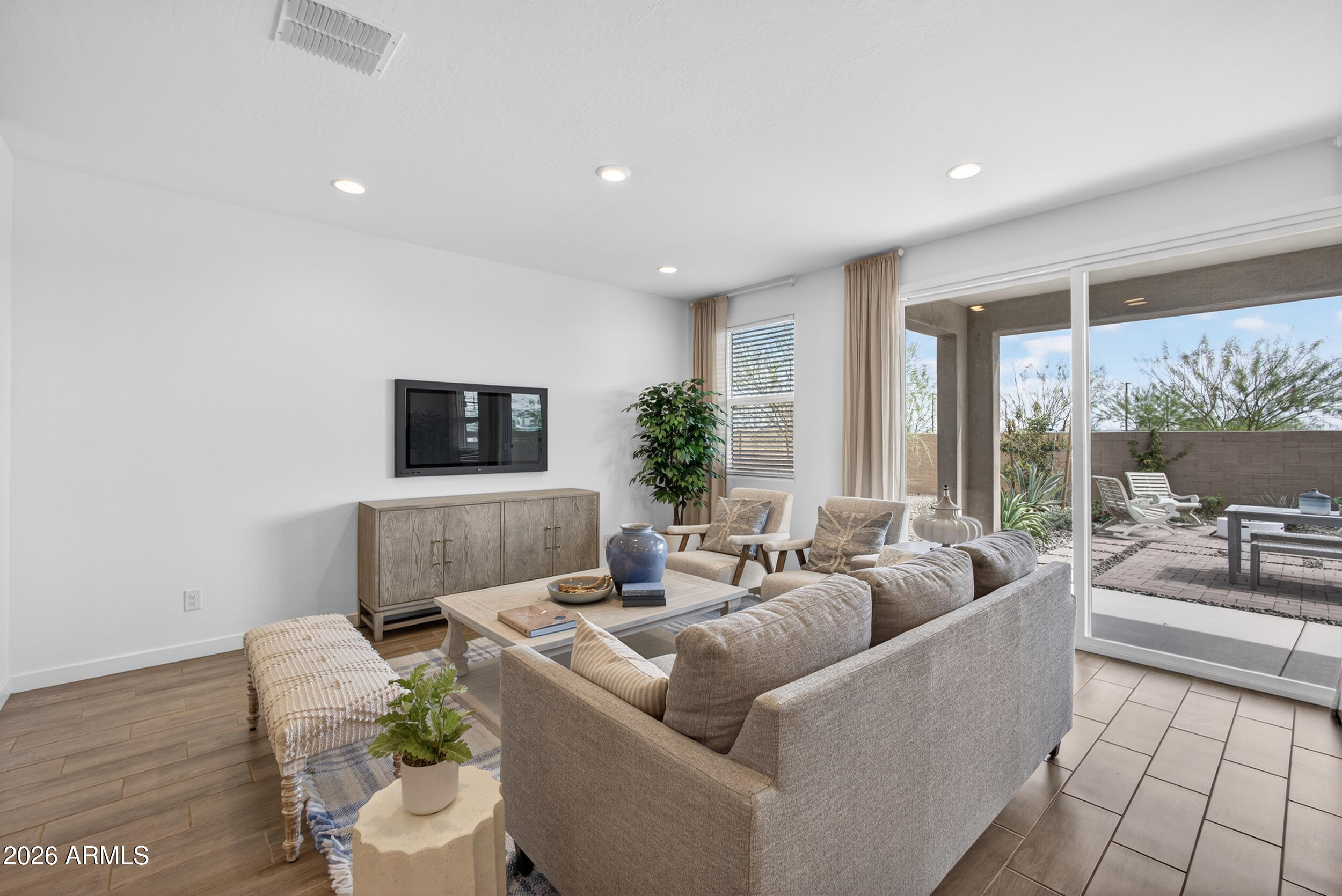 9941 S DUTCHMAN Drive