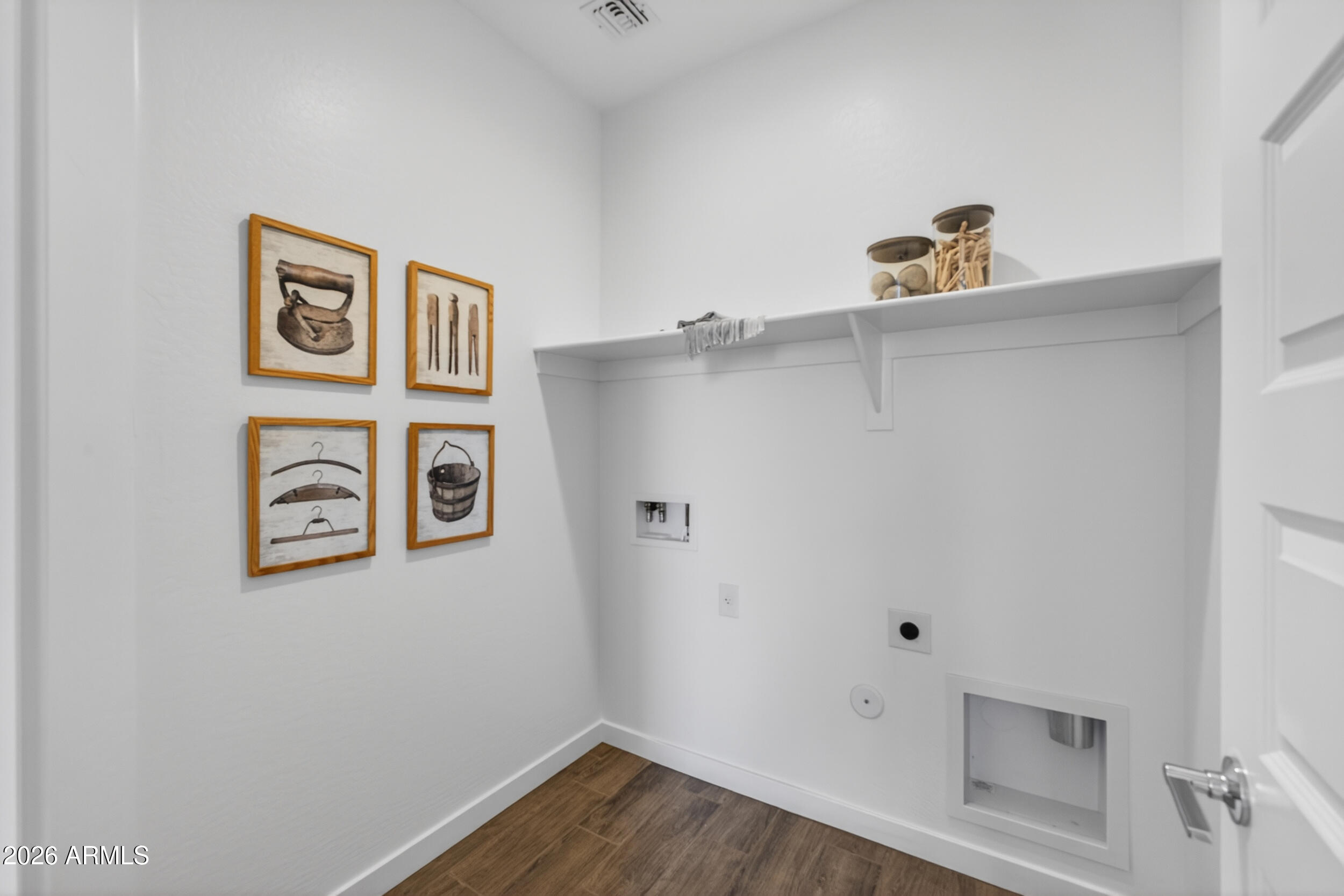 9941 S DUTCHMAN Drive