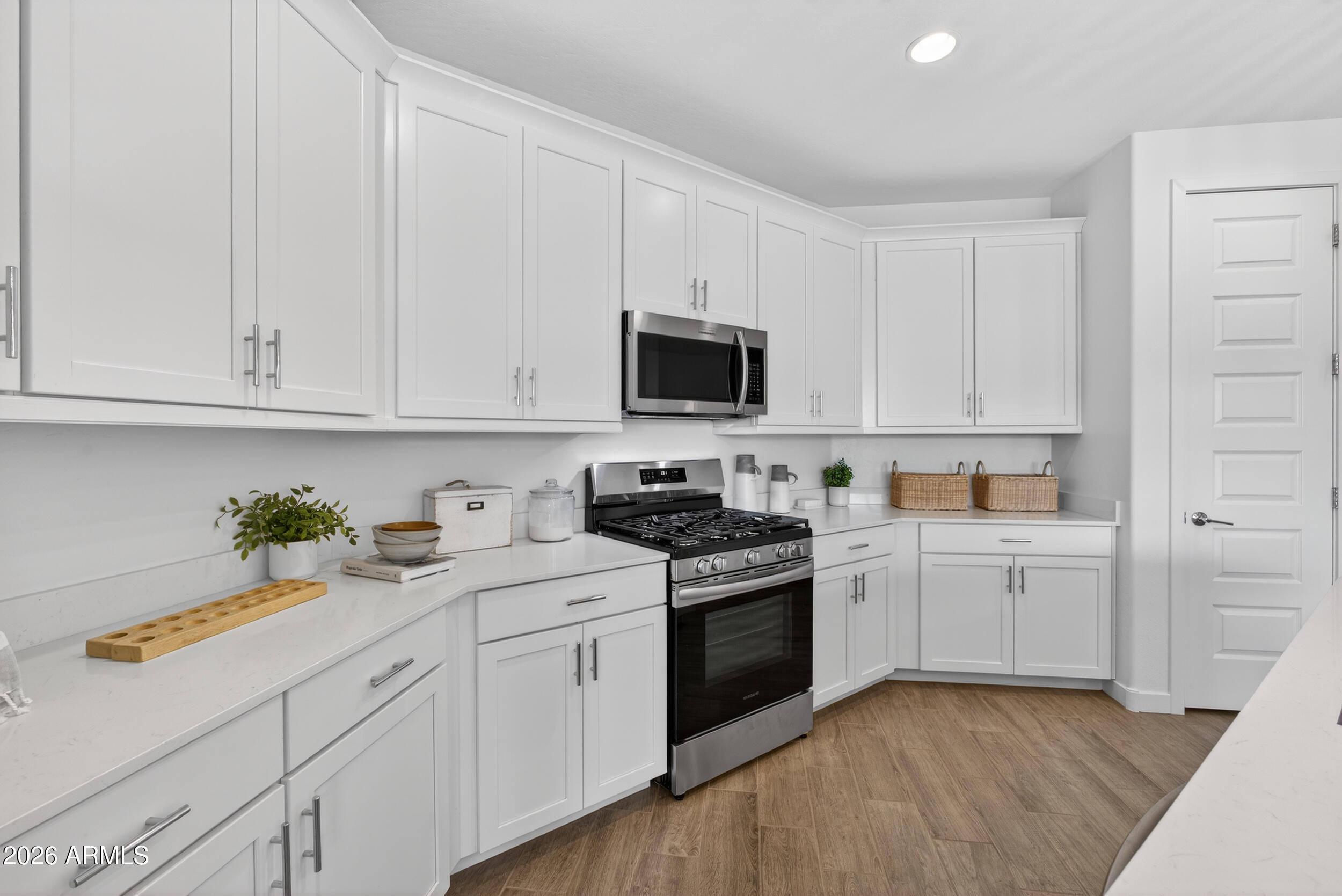 9941 S DUTCHMAN Drive