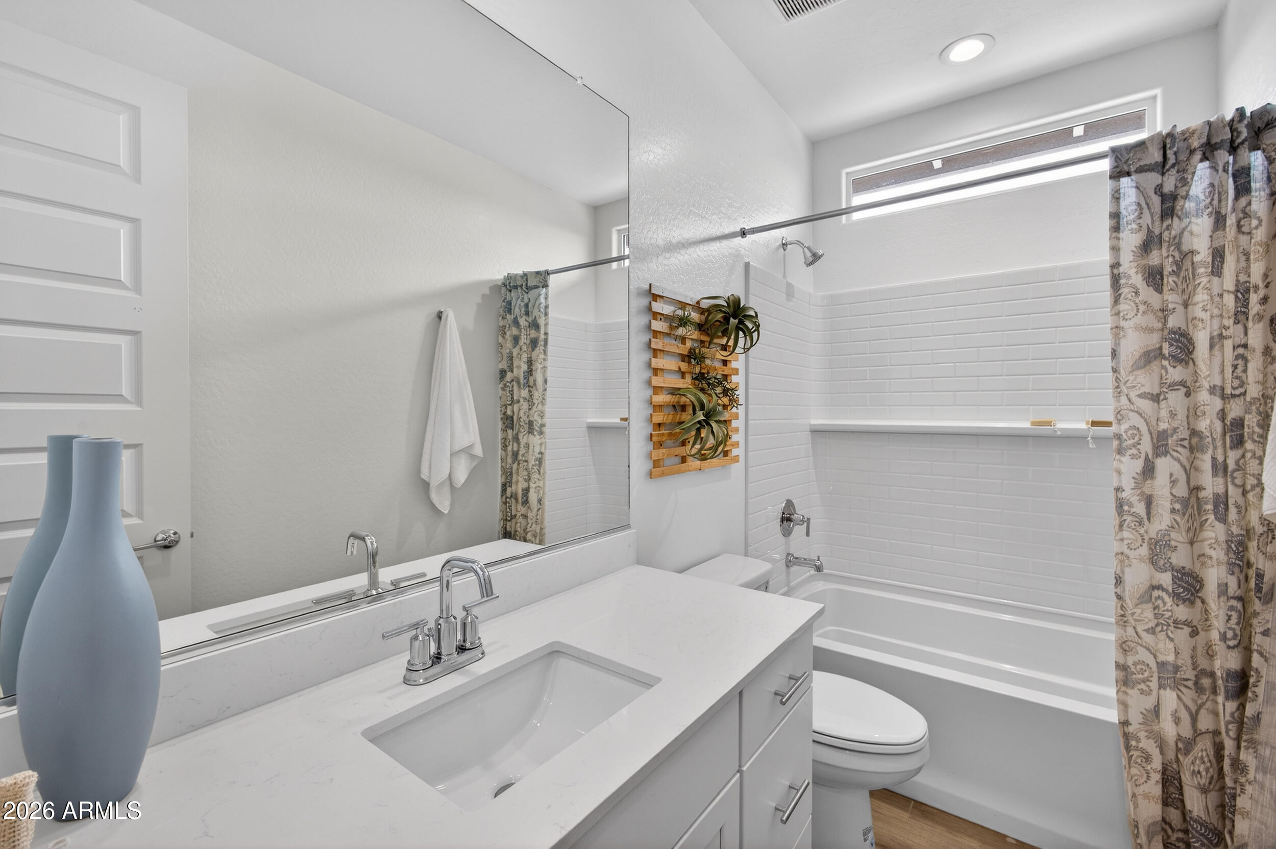 9941 S DUTCHMAN Drive