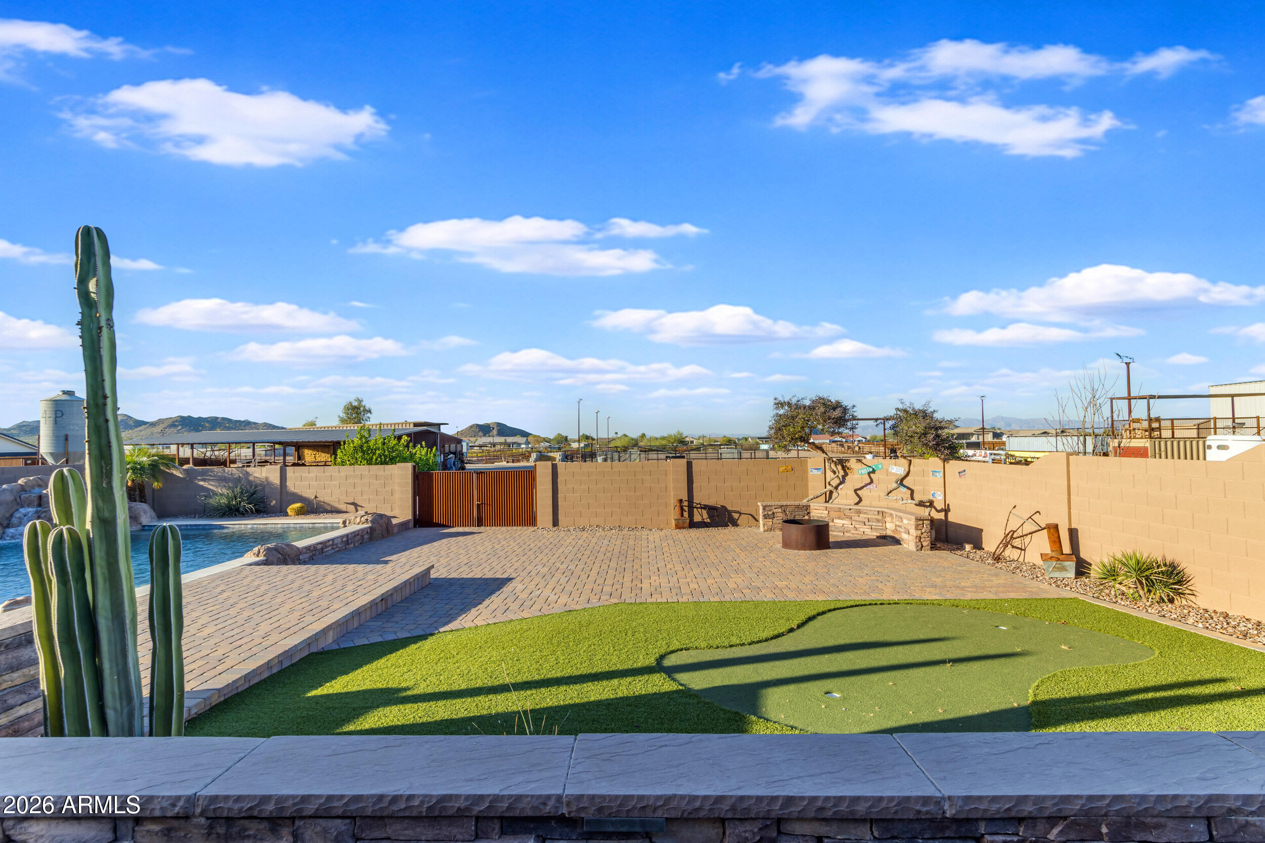 2258 W SILVERDALE Road