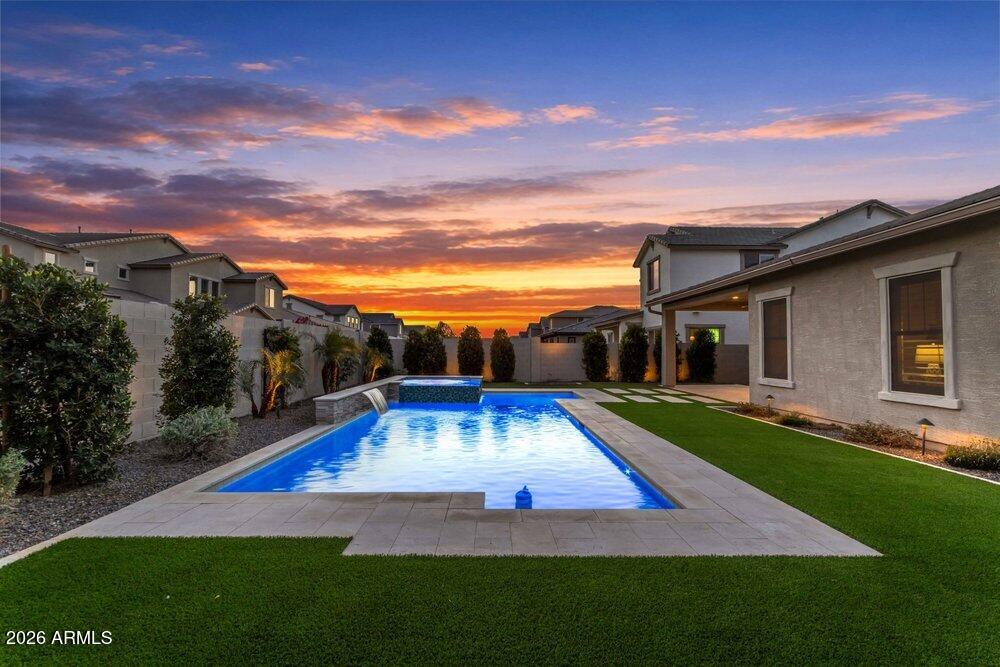 20509 E SONOQUI Boulevard