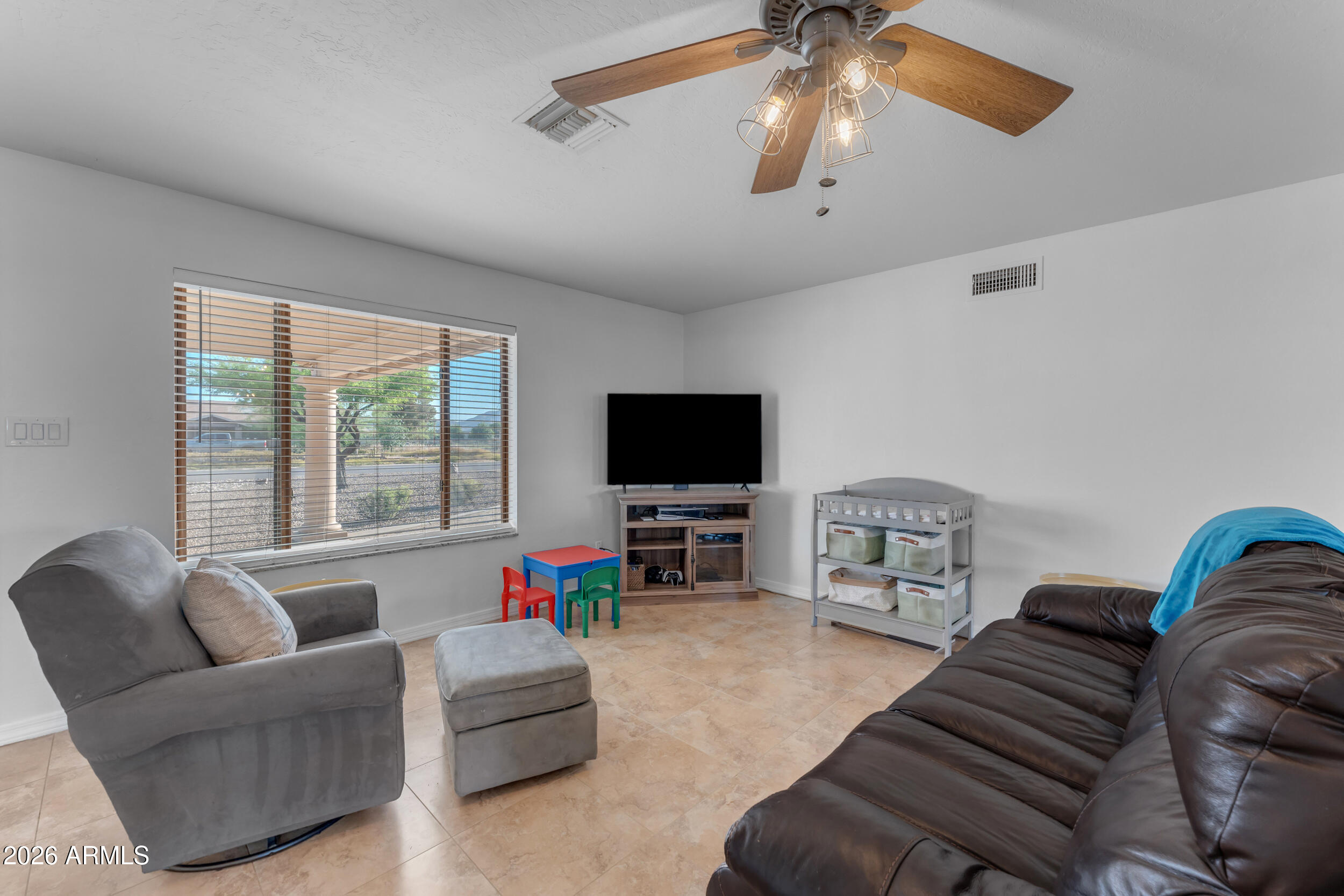 19422 E VIA DE ARBOLES