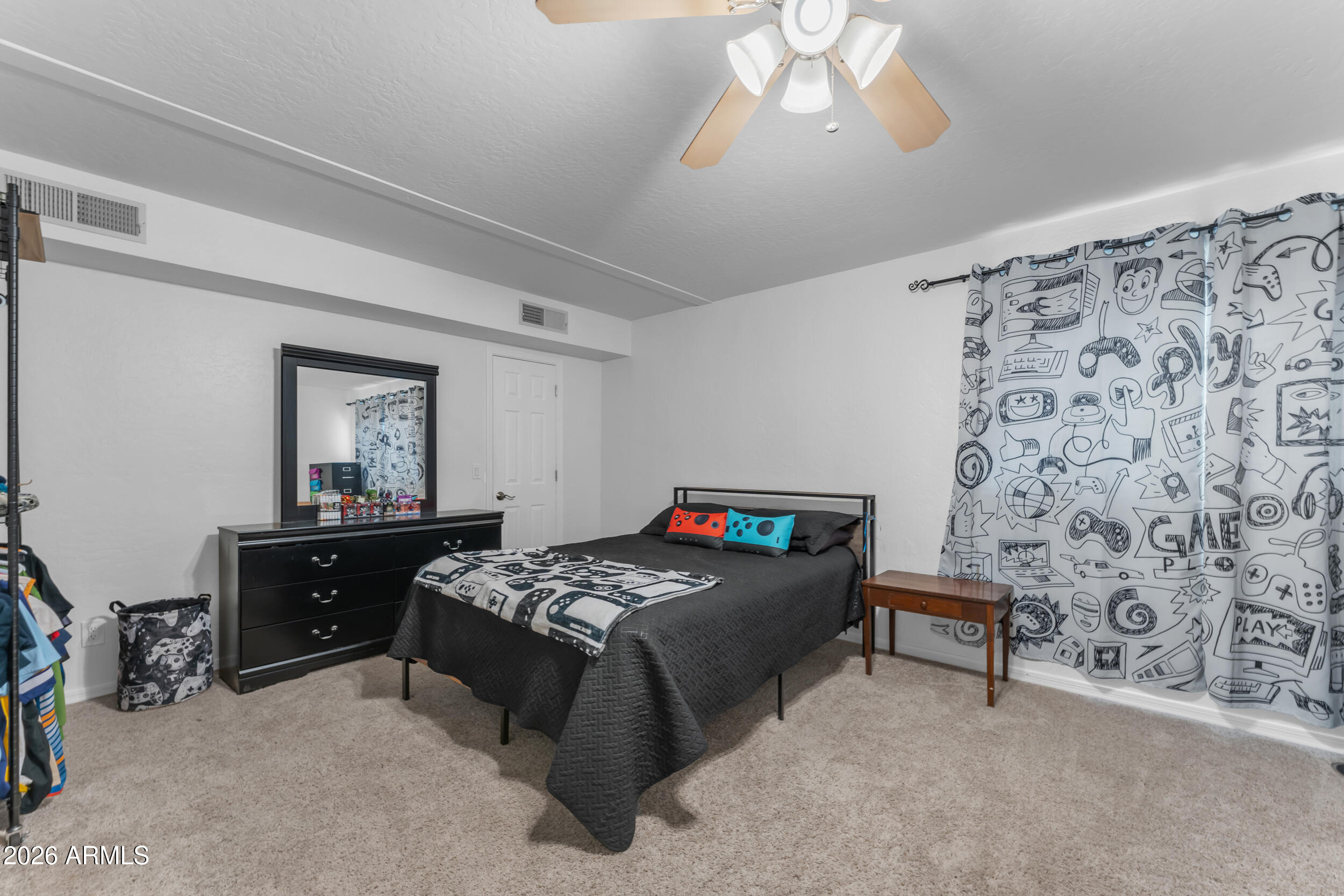 19422 E VIA DE ARBOLES