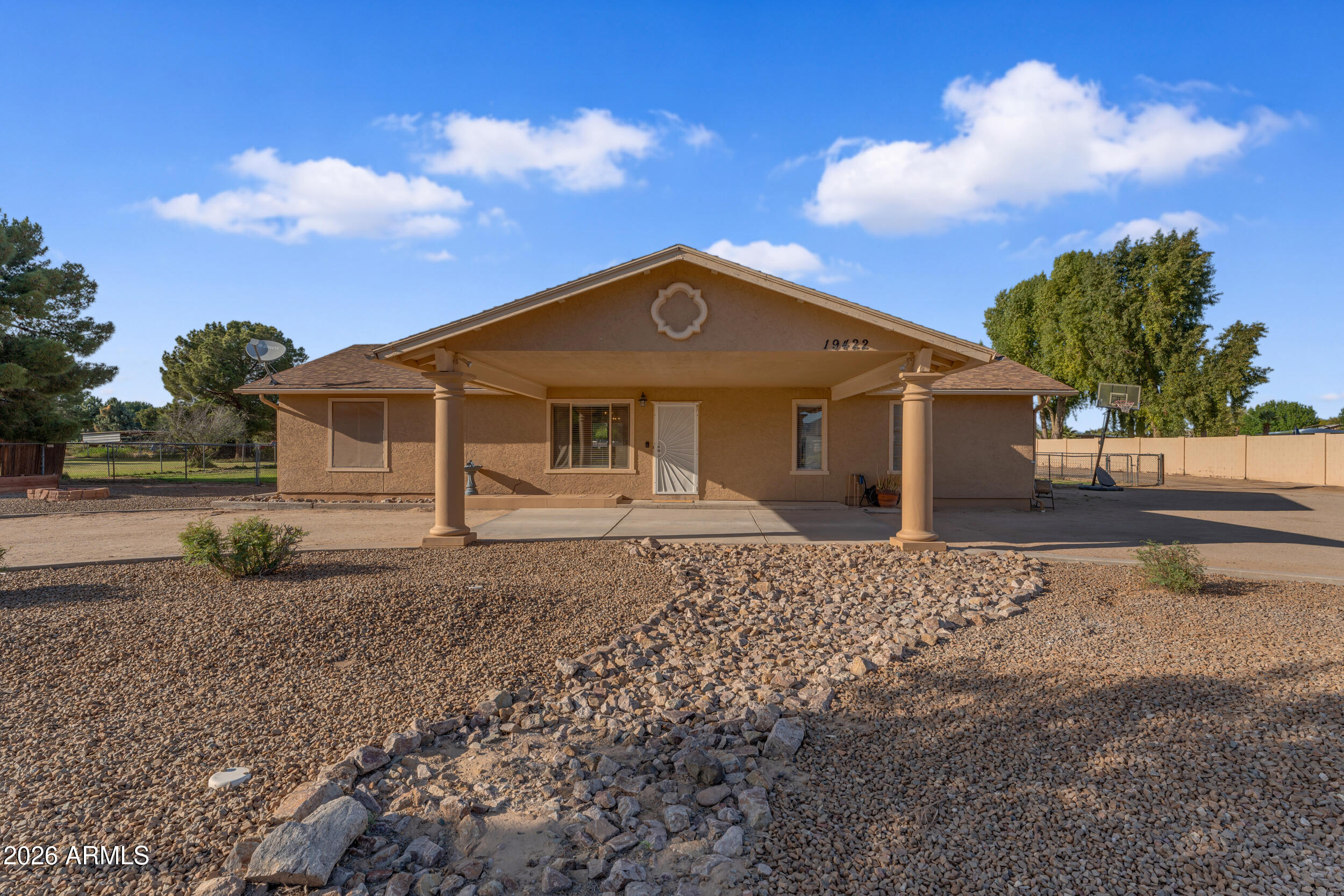 19422 E VIA DE ARBOLES