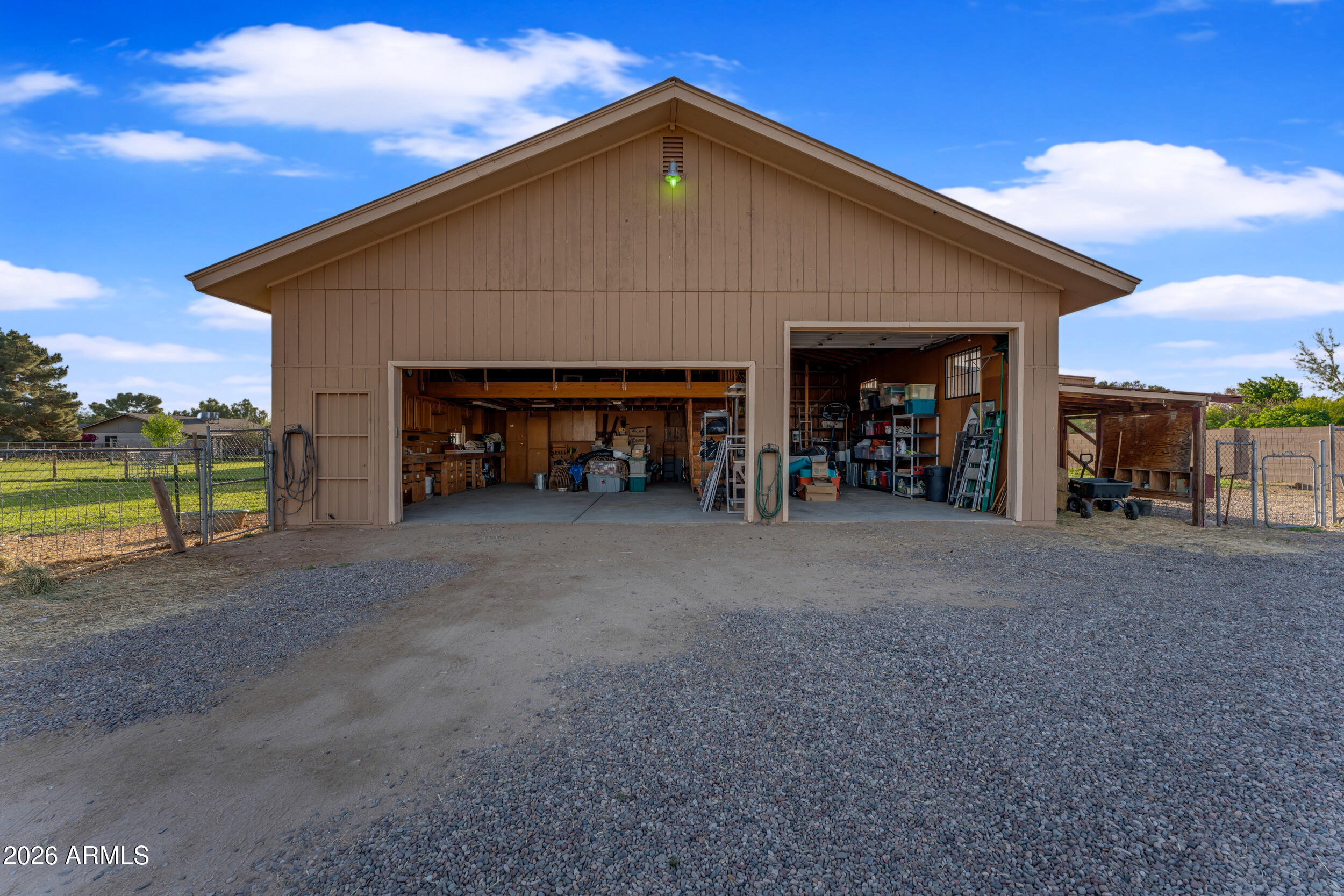 19422 E VIA DE ARBOLES