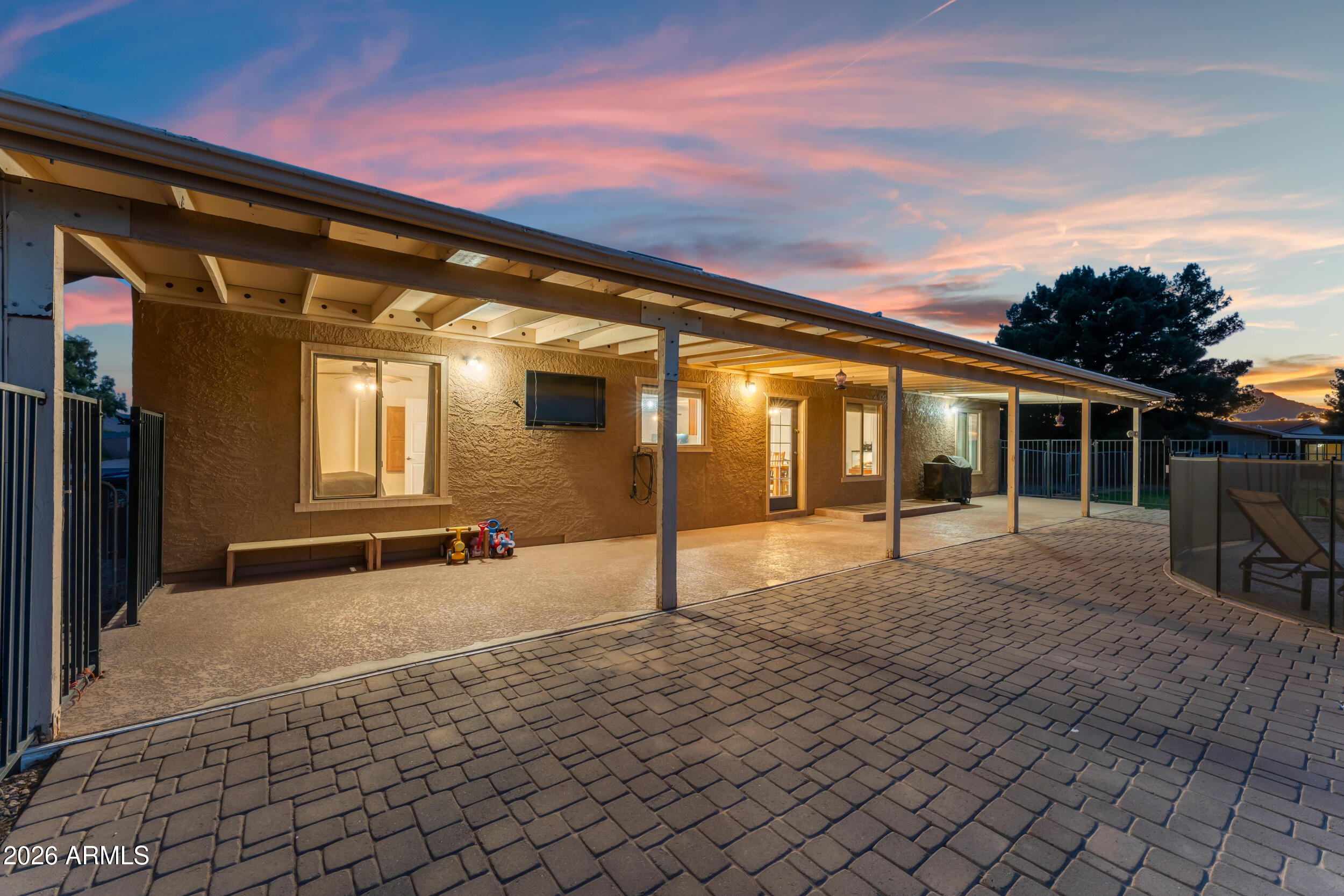 19422 E VIA DE ARBOLES