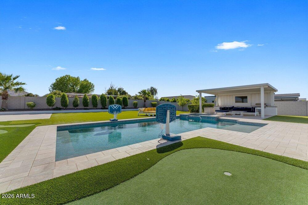 20717 E PUMMELOS Road