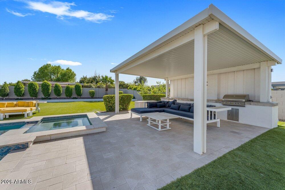 20717 E PUMMELOS Road