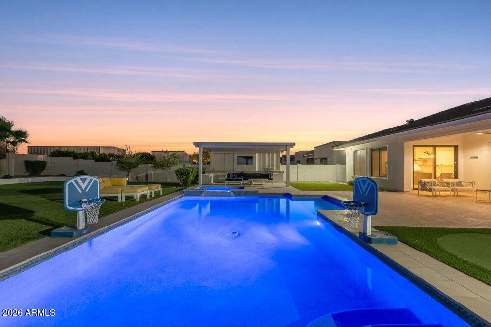 20717 E PUMMELOS Road