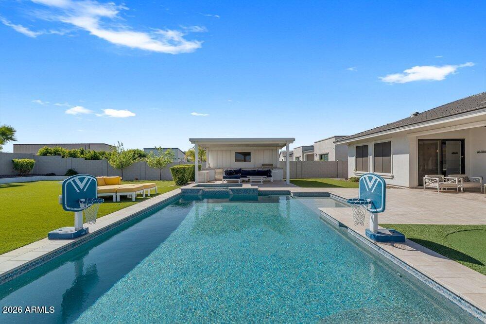 20717 E PUMMELOS Road