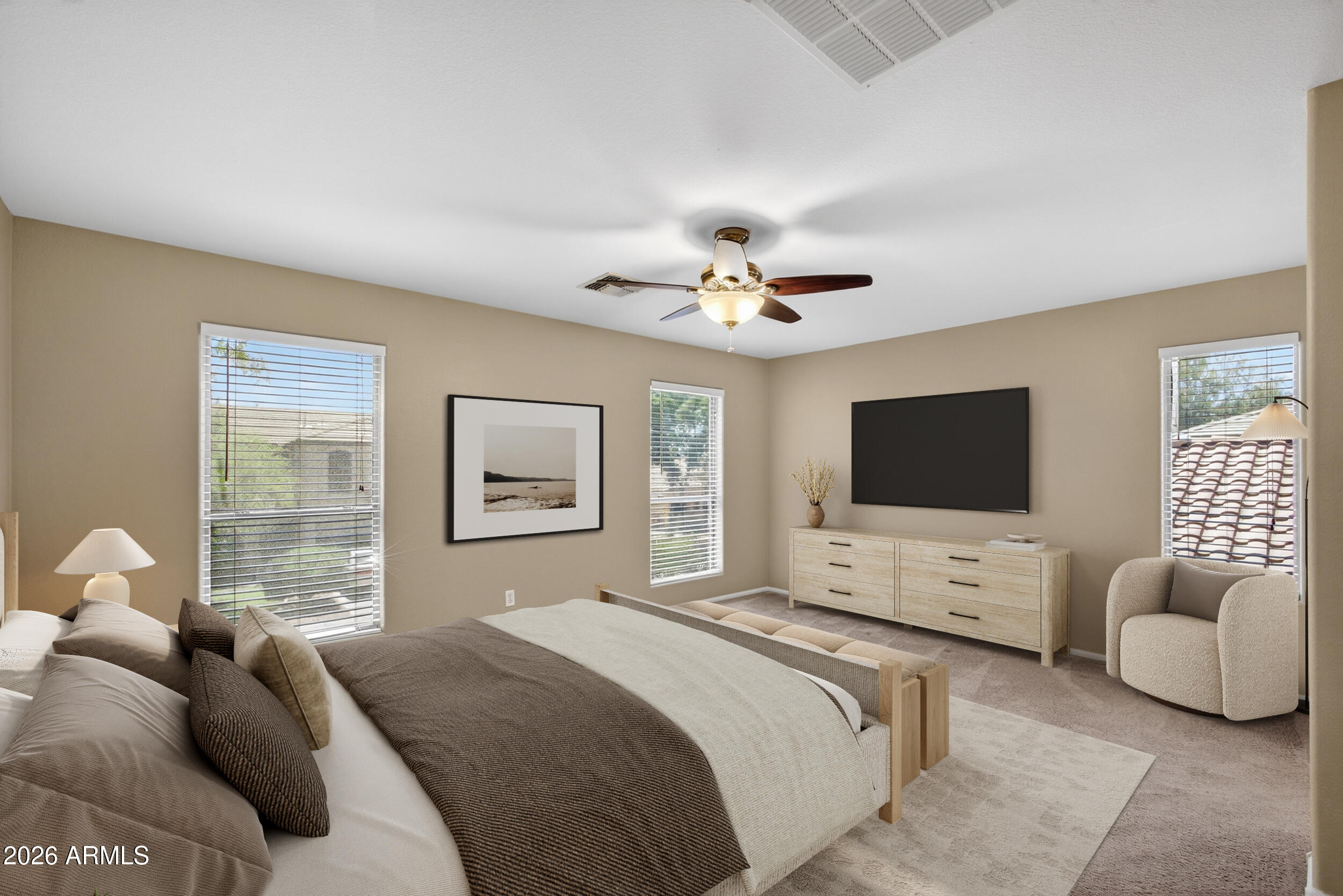 812 E LOVEGRASS Drive