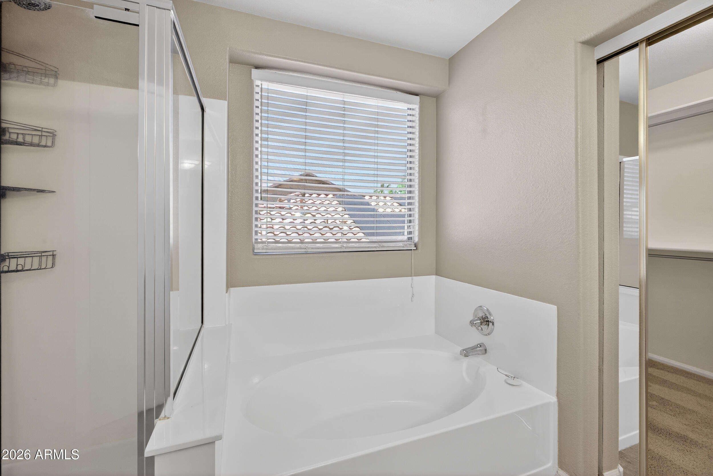 812 E LOVEGRASS Drive