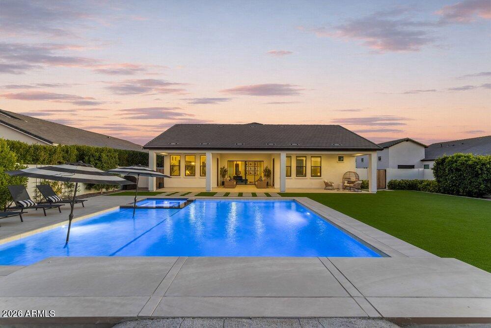 1162 E LA FORTUNA Court