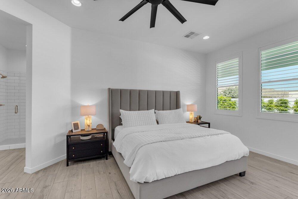 1162 E LA FORTUNA Court