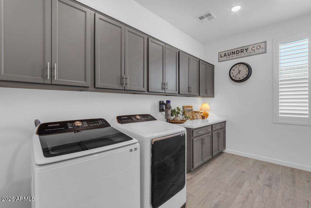 1162 E LA FORTUNA Court