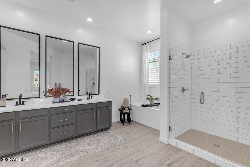 1162 E LA FORTUNA Court