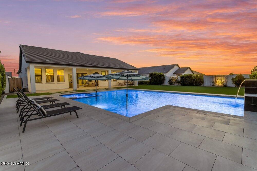 1162 E LA FORTUNA Court