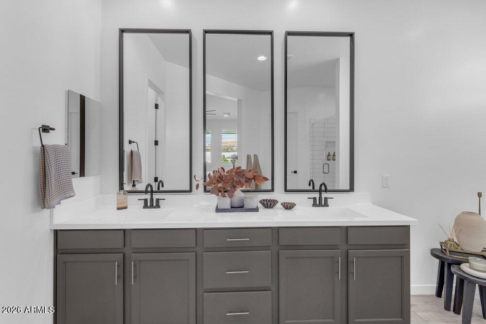 1162 E LA FORTUNA Court