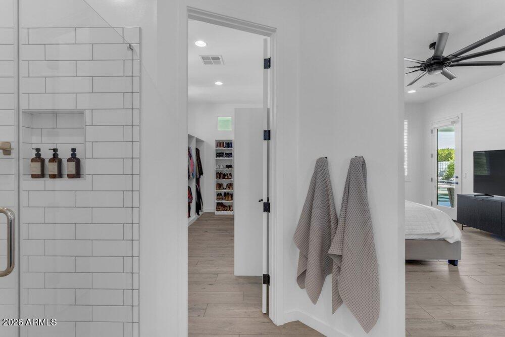 1162 E LA FORTUNA Court