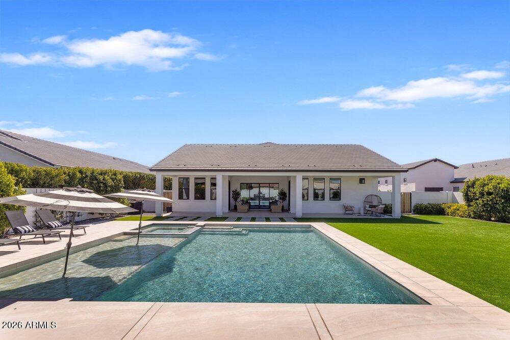 1162 E LA FORTUNA Court