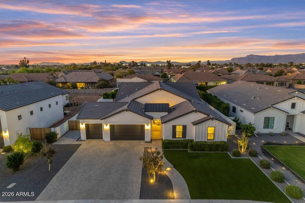 1162 E LA FORTUNA Court