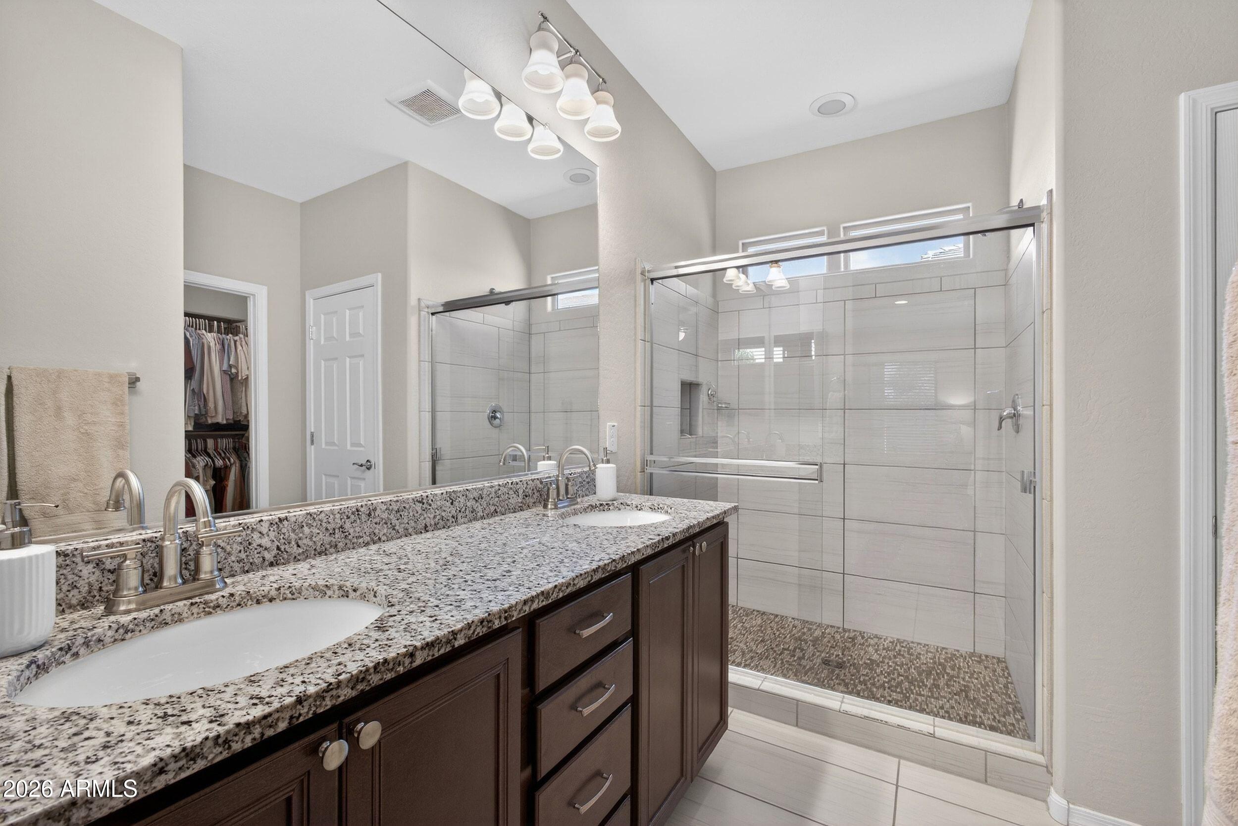 5218 S LINDENWOOD Circle