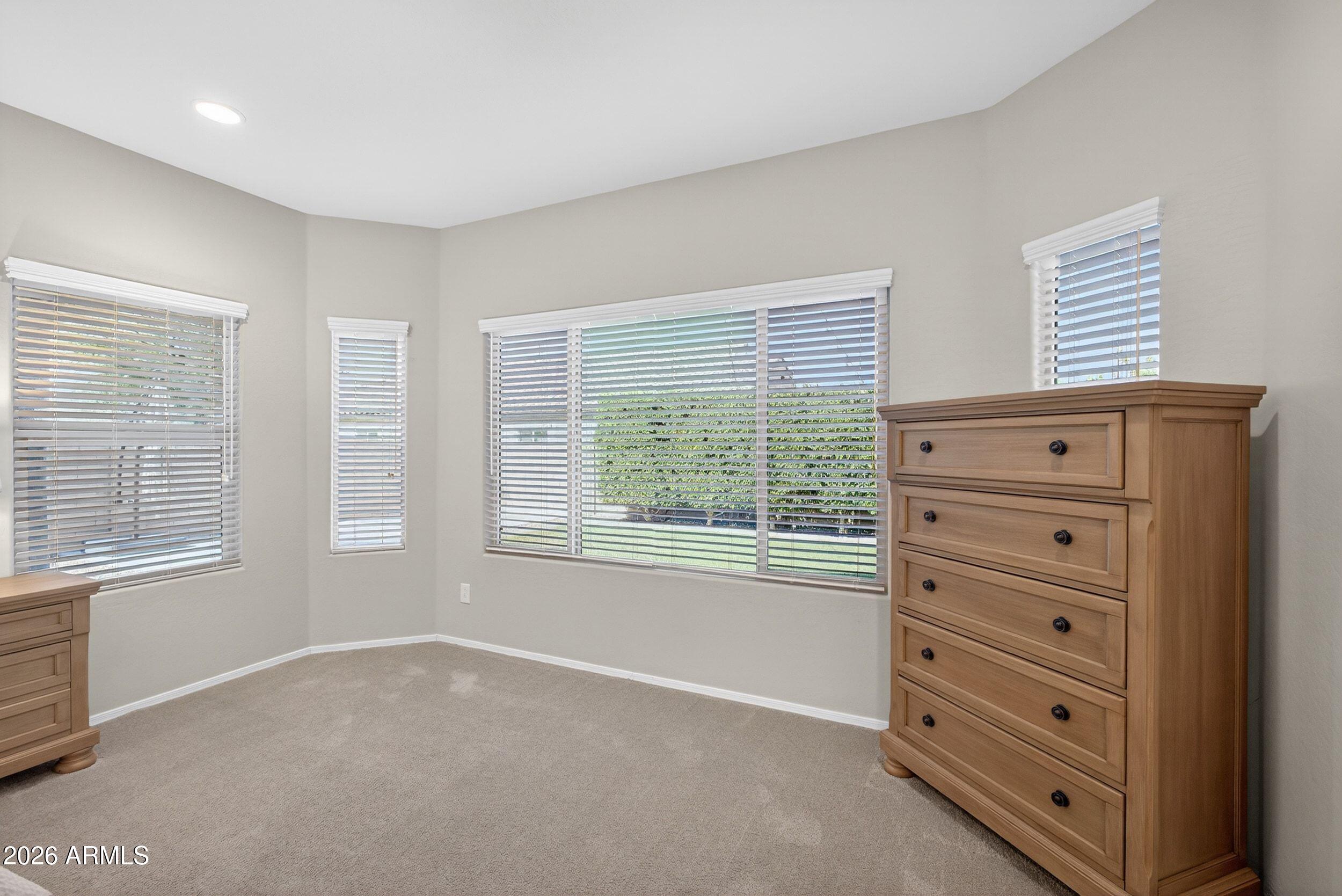 5218 S LINDENWOOD Circle