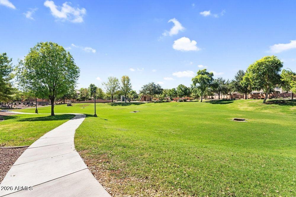 5218 S LINDENWOOD Circle