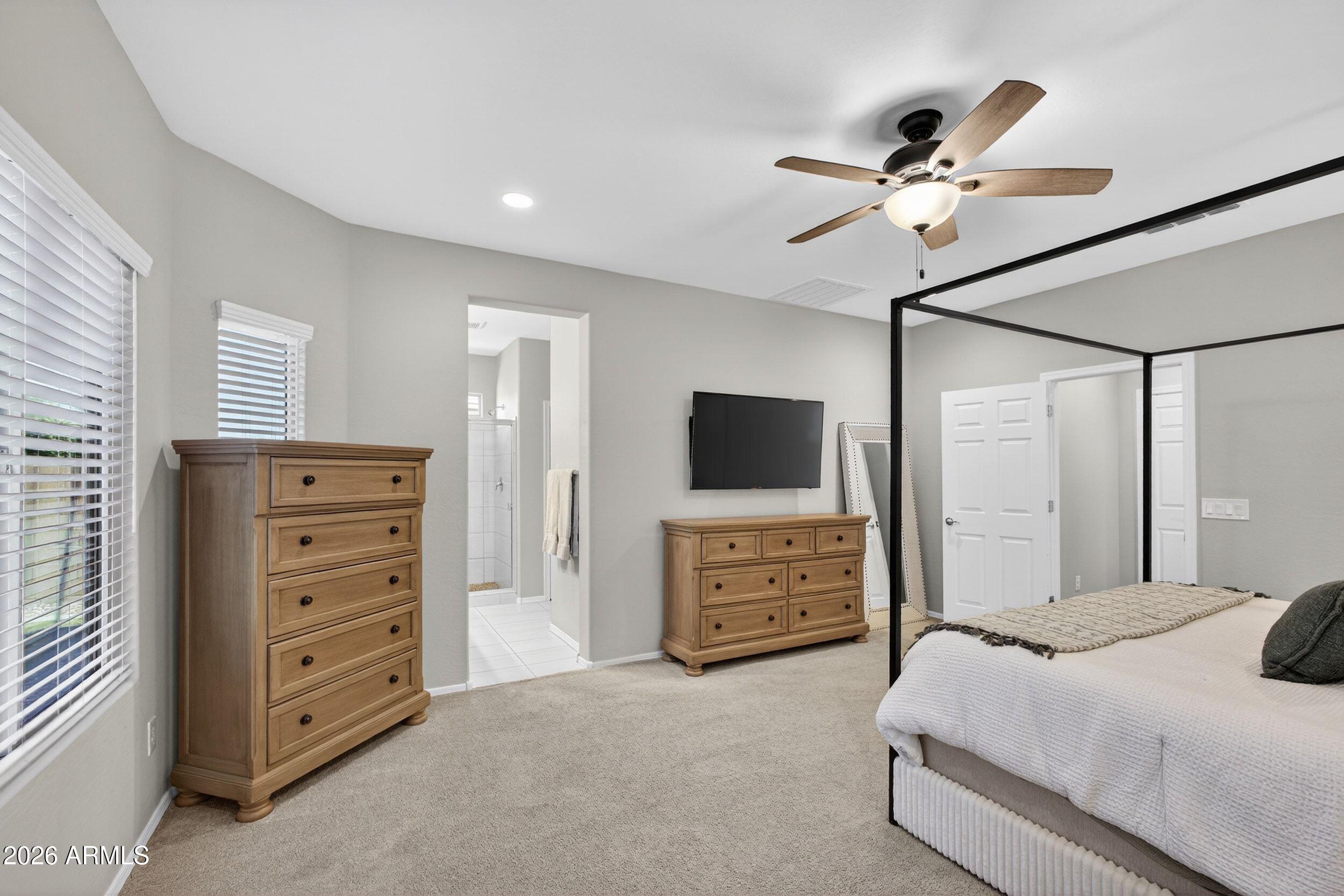 5218 S LINDENWOOD Circle