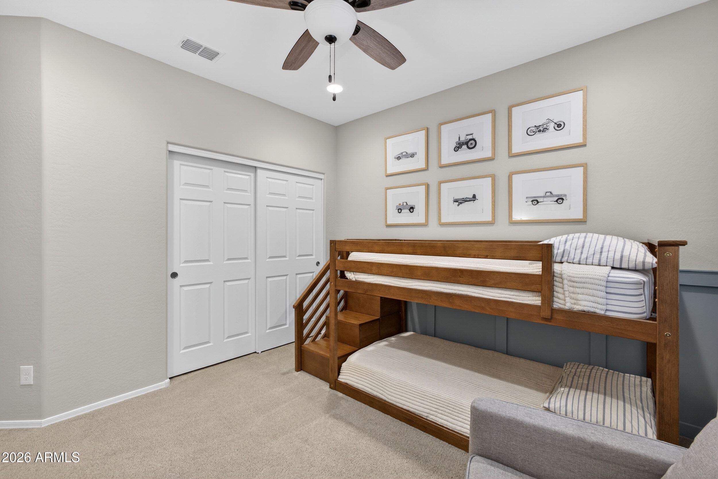 5218 S LINDENWOOD Circle