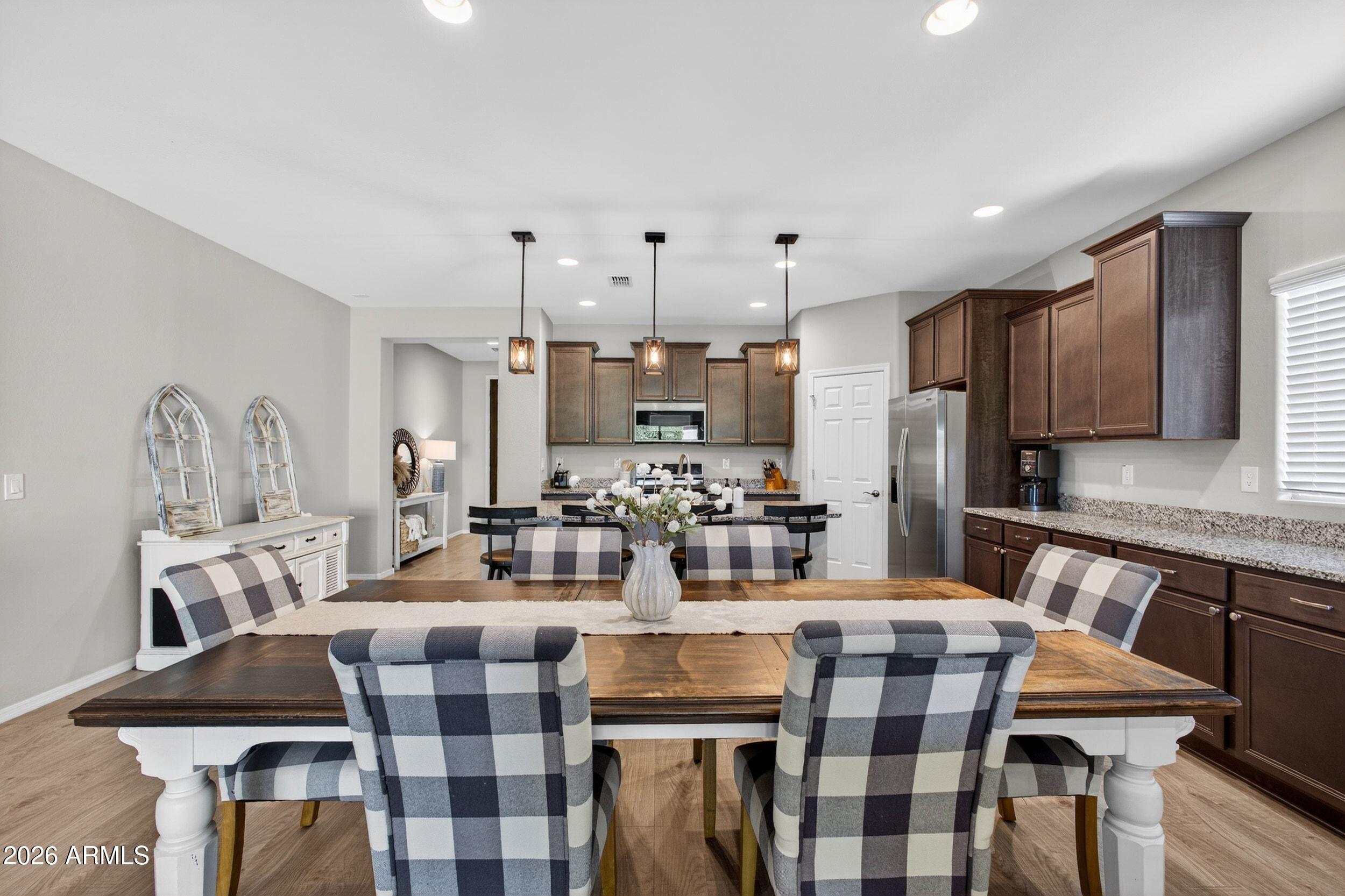 5218 S LINDENWOOD Circle