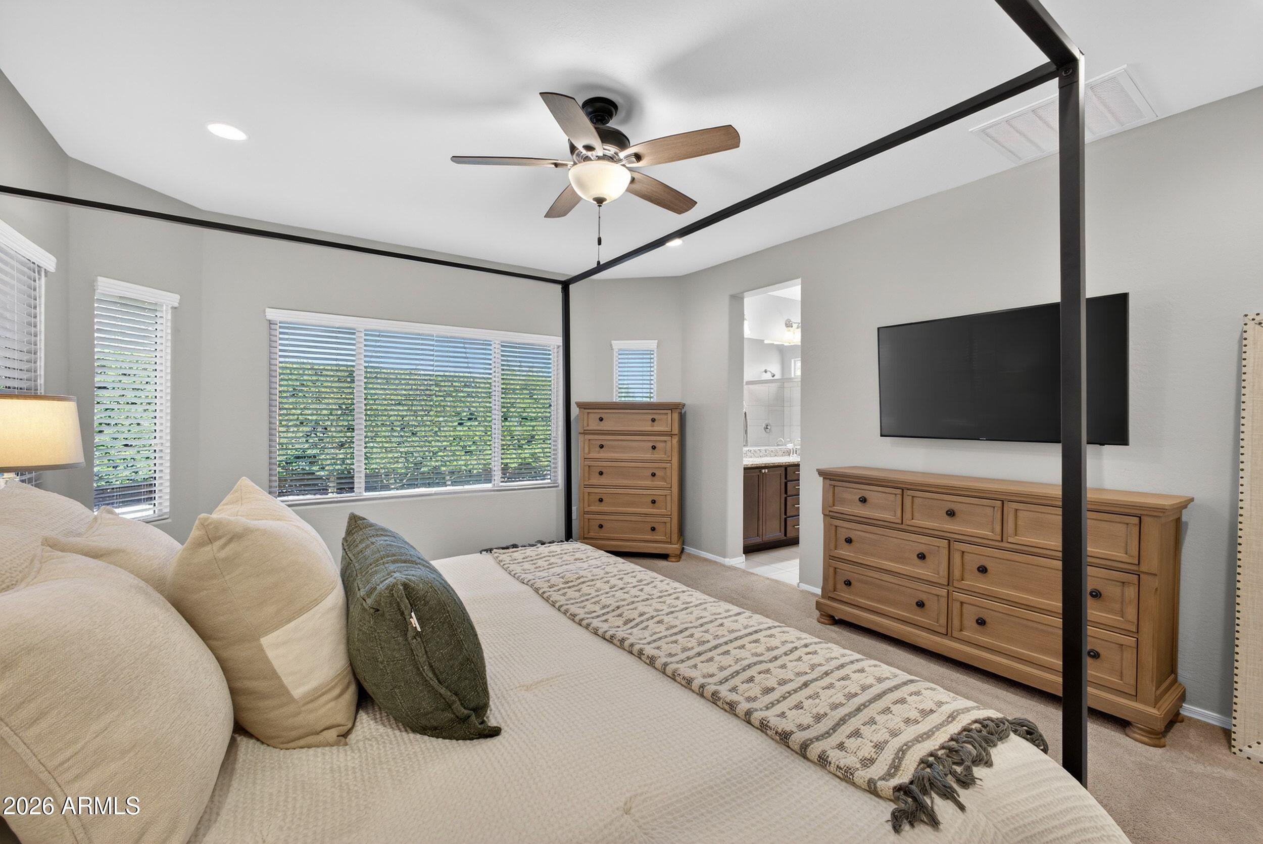 5218 S LINDENWOOD Circle