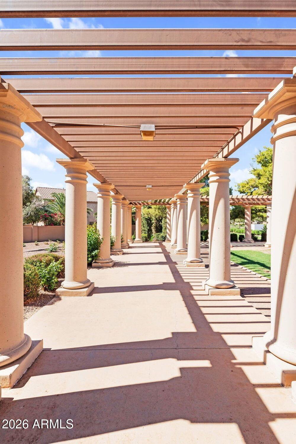 5218 S LINDENWOOD Circle