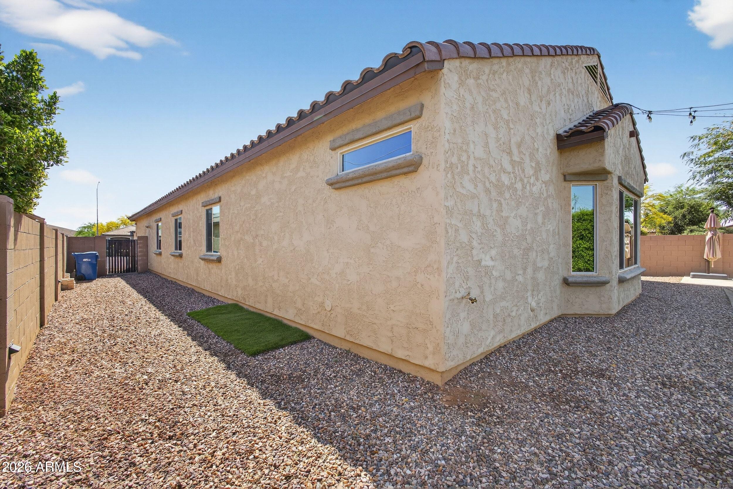 5218 S LINDENWOOD Circle