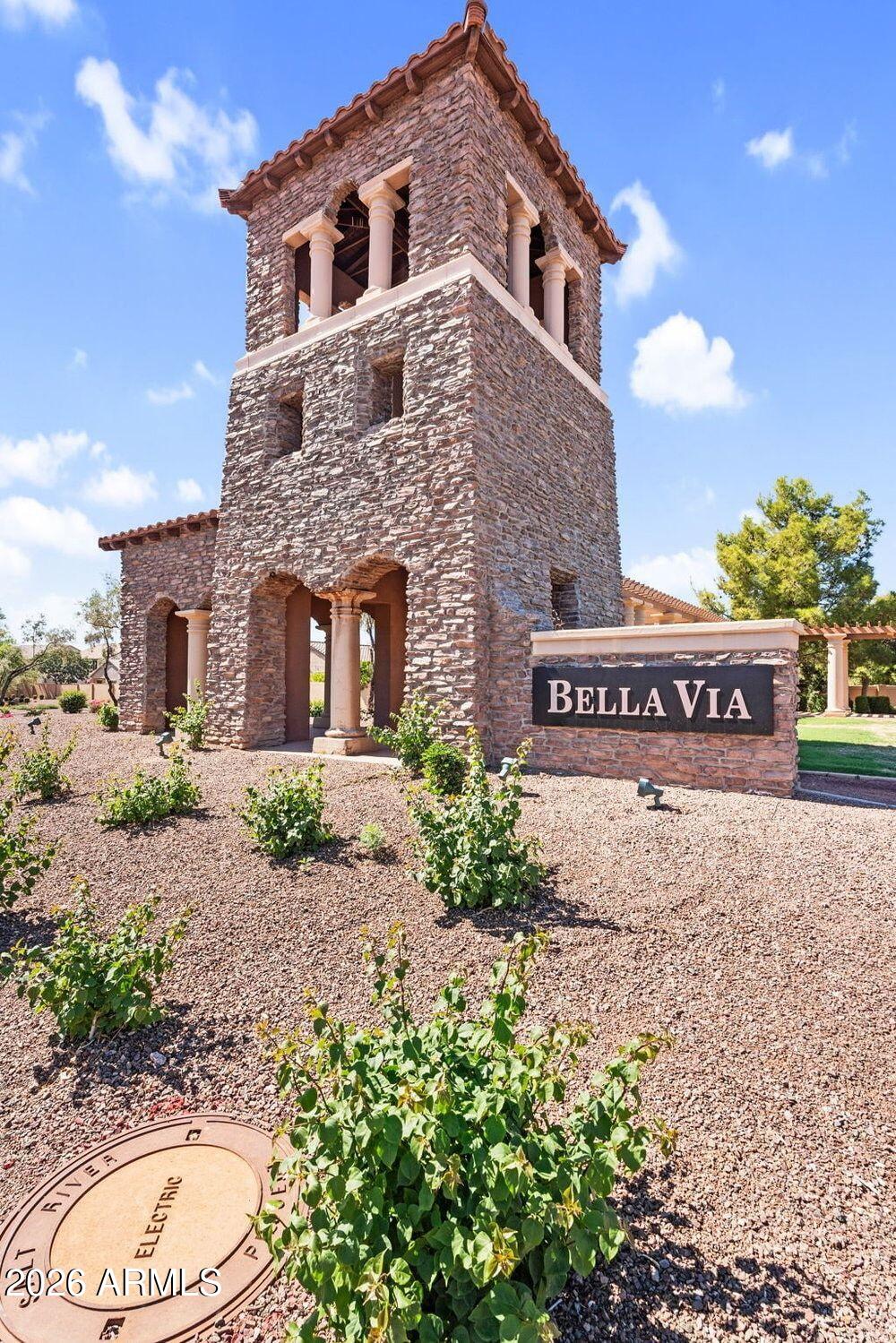 5218 S LINDENWOOD Circle