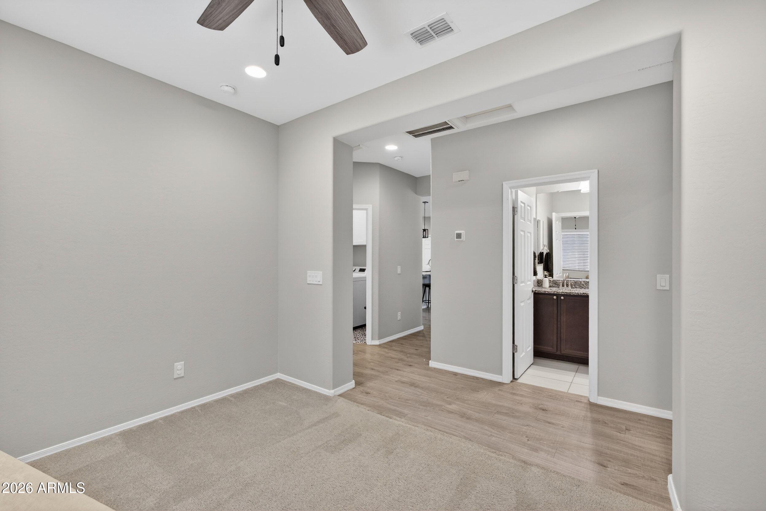 5218 S LINDENWOOD Circle