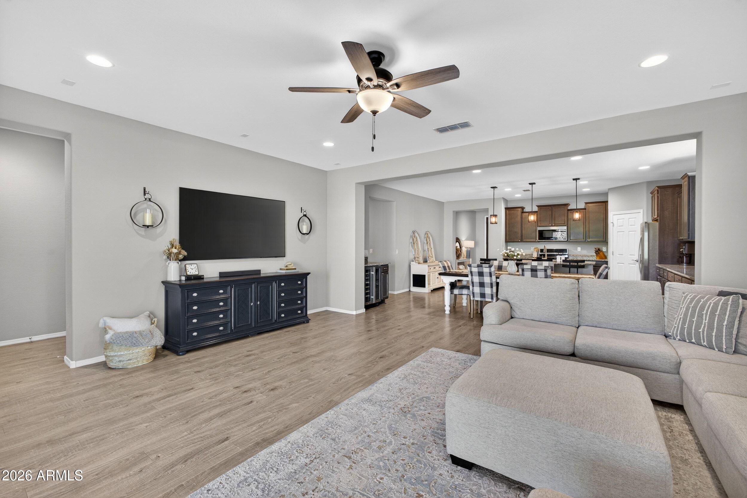 5218 S LINDENWOOD Circle