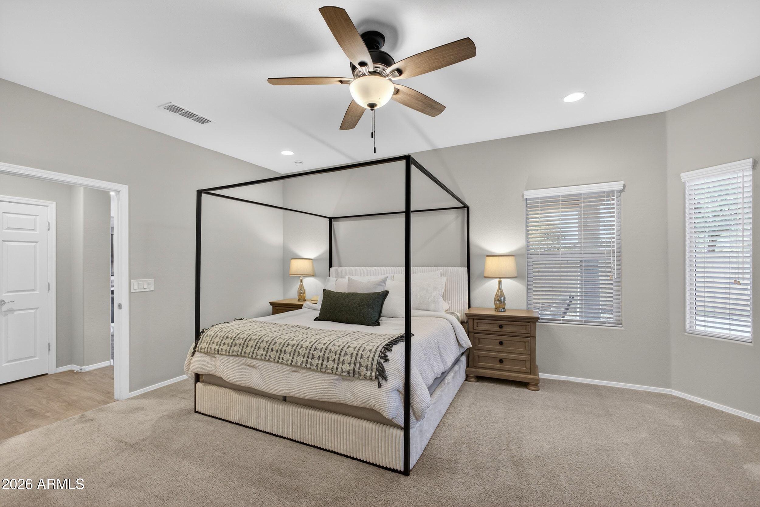 5218 S LINDENWOOD Circle