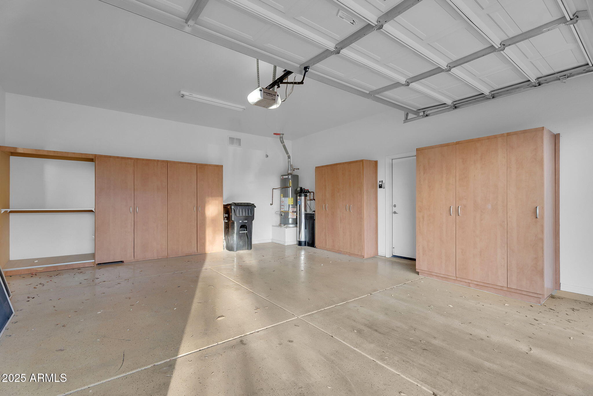 637 E INDIAN WELLS Place