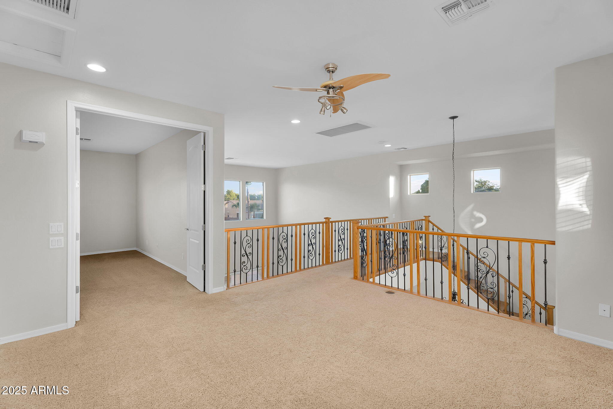 637 E INDIAN WELLS Place