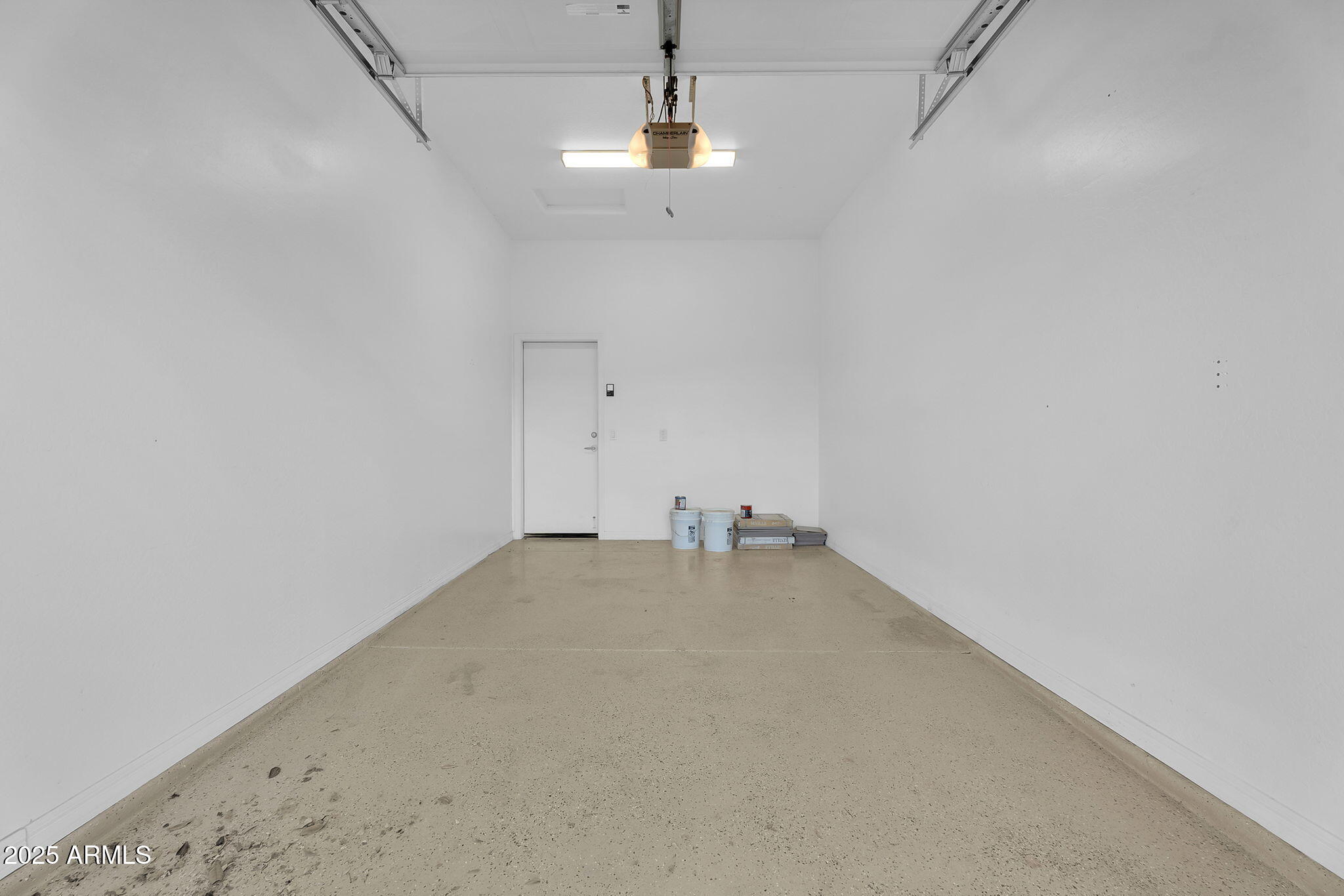 637 E INDIAN WELLS Place